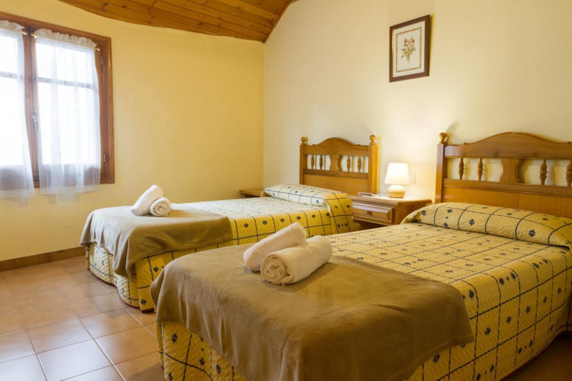 Hostal Aiguamog Salardú Buitenkant foto
