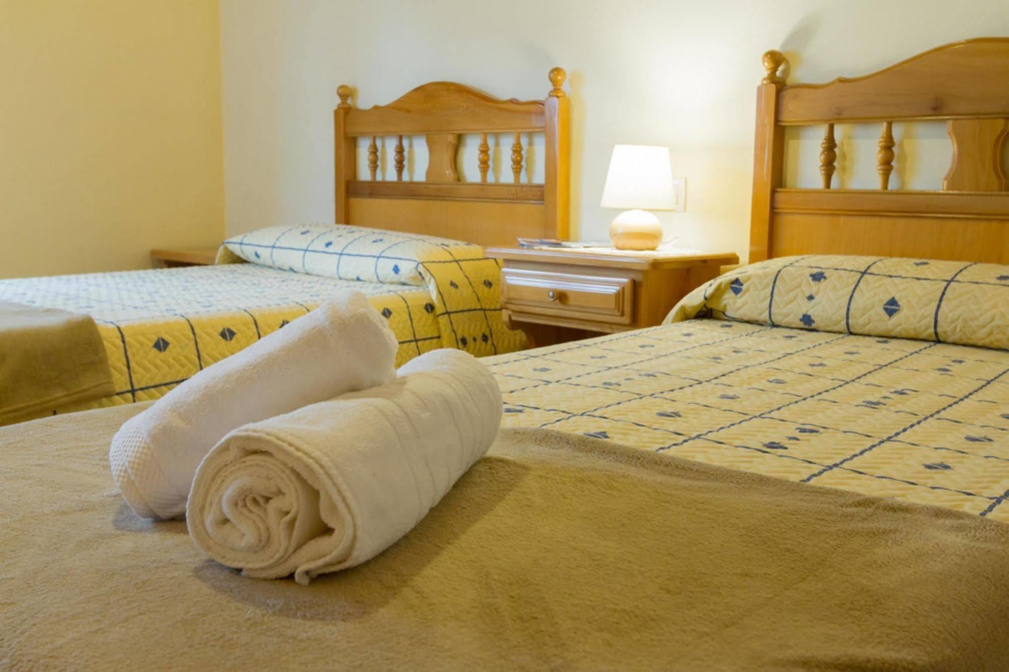 Hostal Aiguamog Salardú Buitenkant foto