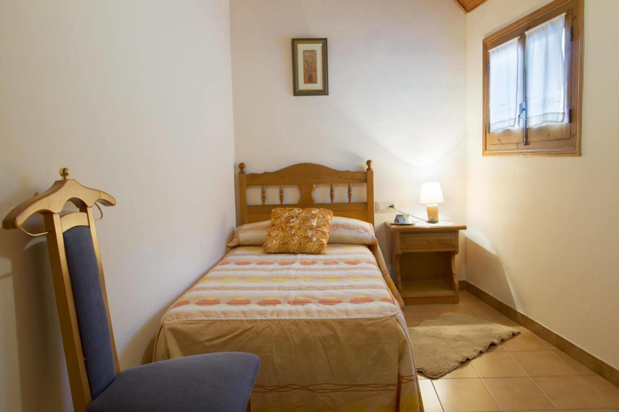 Hostal Aiguamog Salardú Buitenkant foto