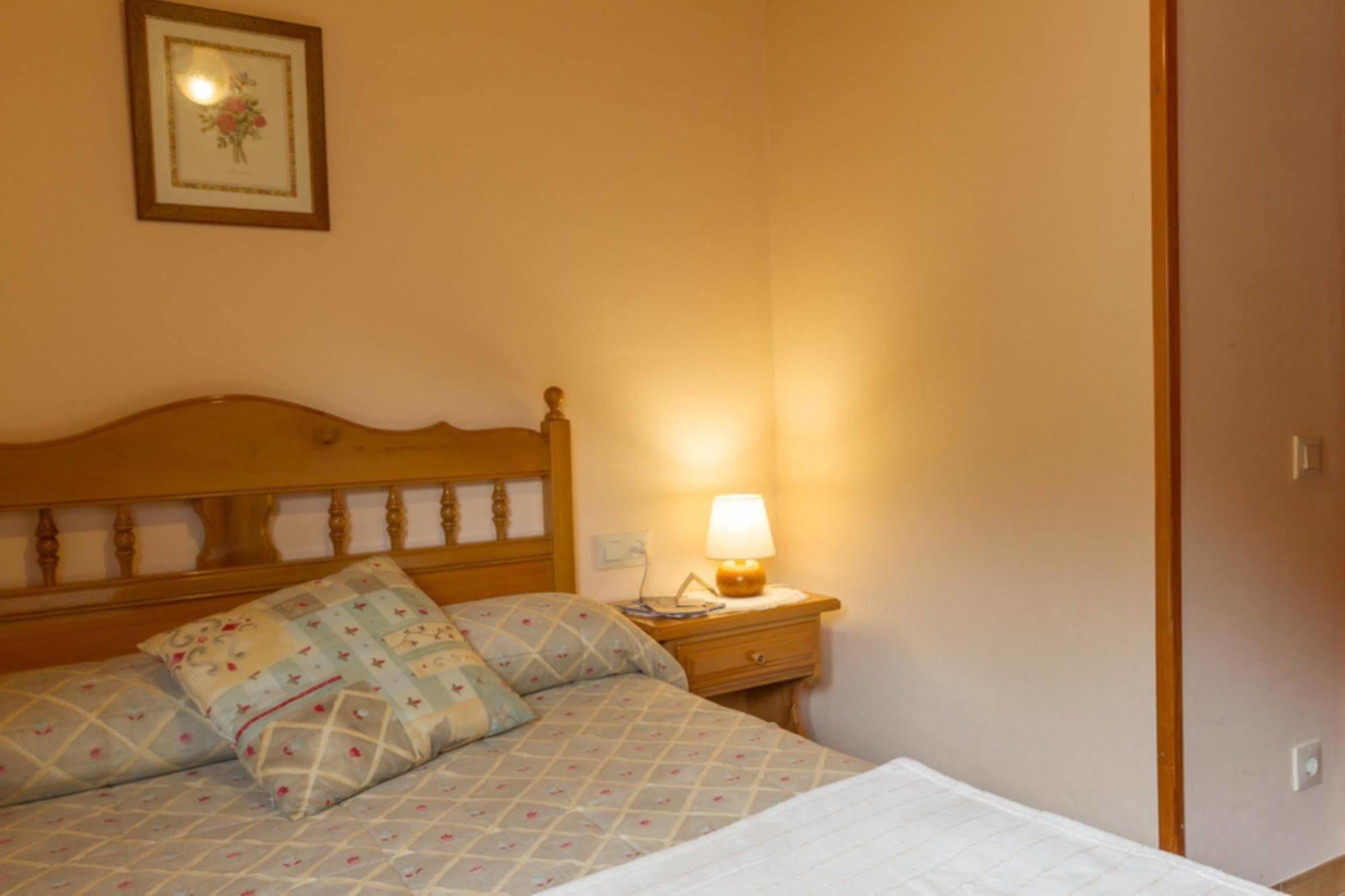 Hostal Aiguamog Salardú Buitenkant foto