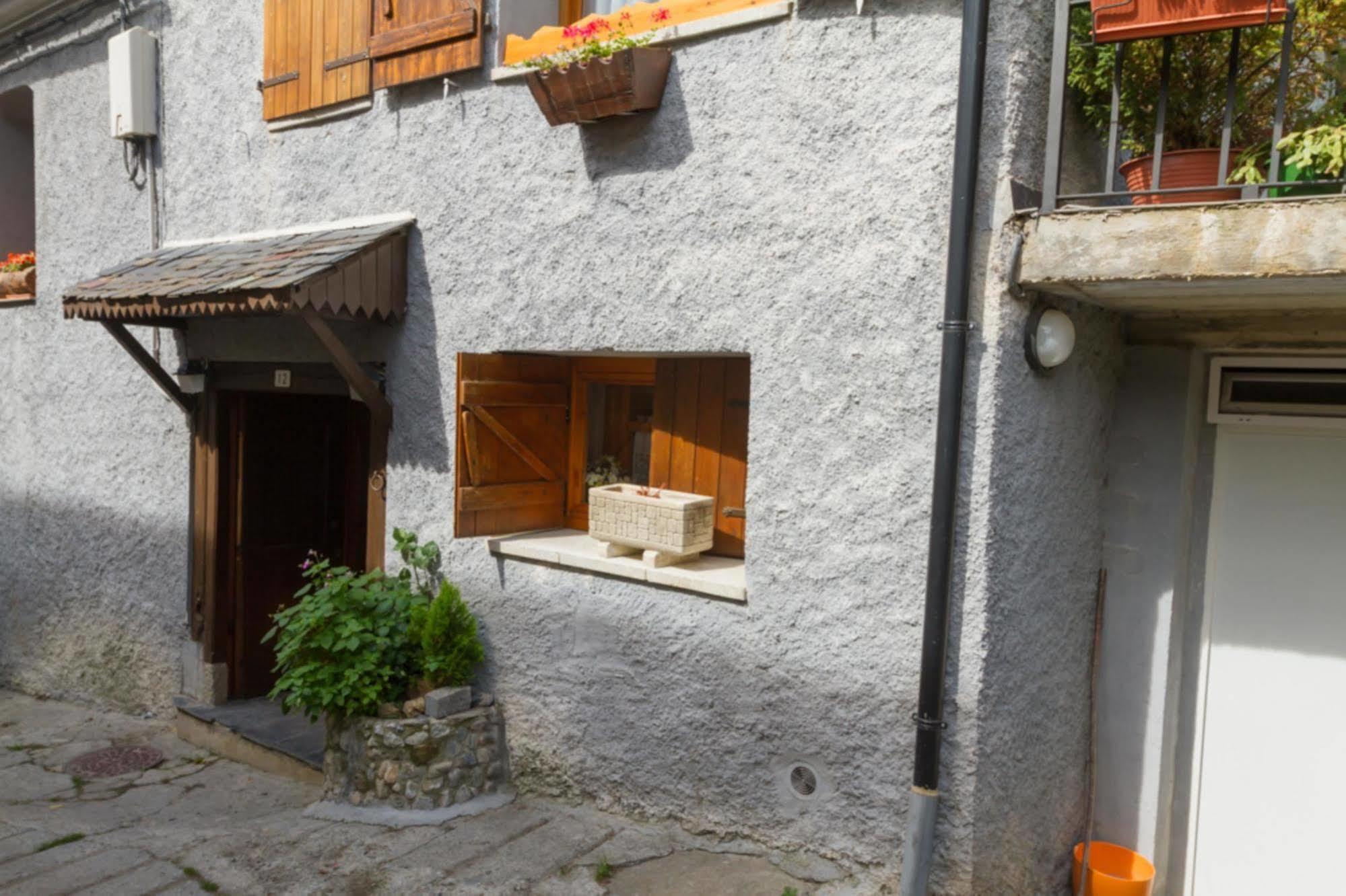 Hostal Aiguamog Salardú Buitenkant foto