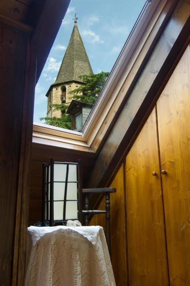 Hostal Aiguamog Salardú Buitenkant foto